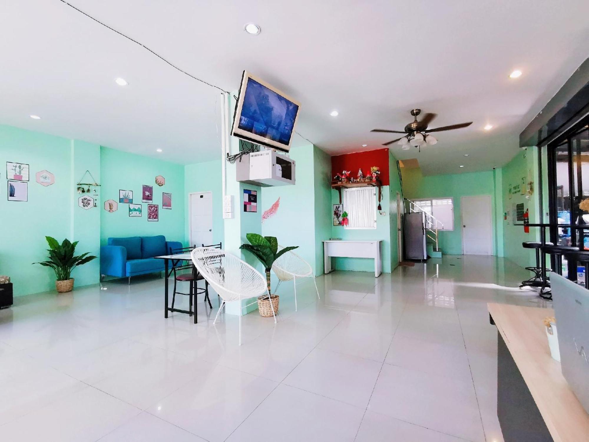 Lanting Hotel Patong Екстериор снимка