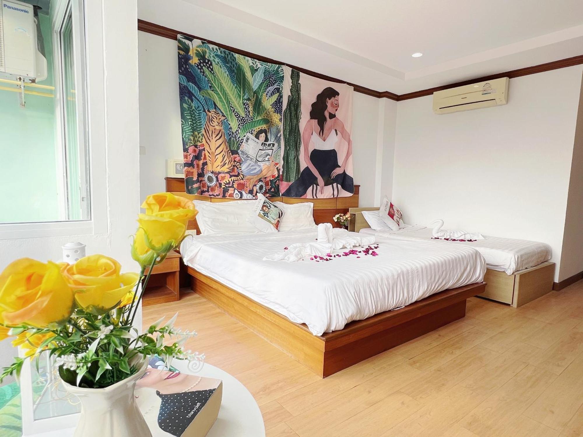 Lanting Hotel Patong Екстериор снимка