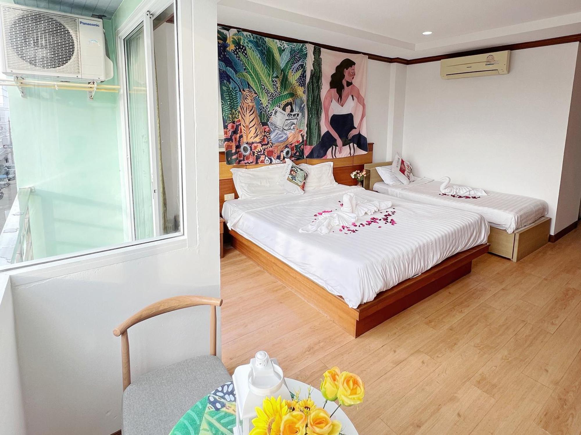 Lanting Hotel Patong Екстериор снимка