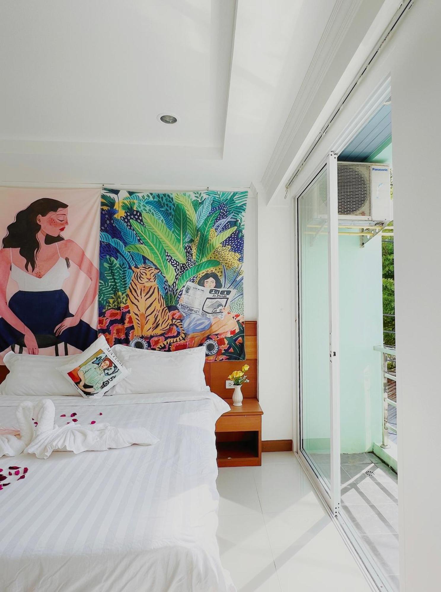 Lanting Hotel Patong Екстериор снимка